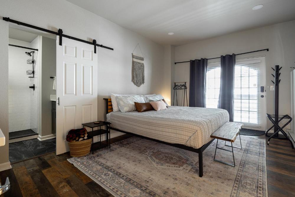 Deluxe King Studio interior